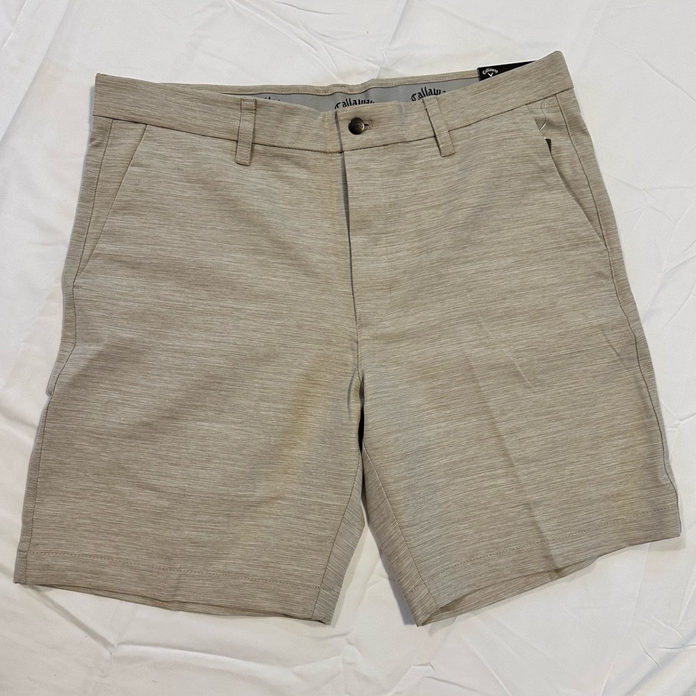 Men’s Callaway golf shorts